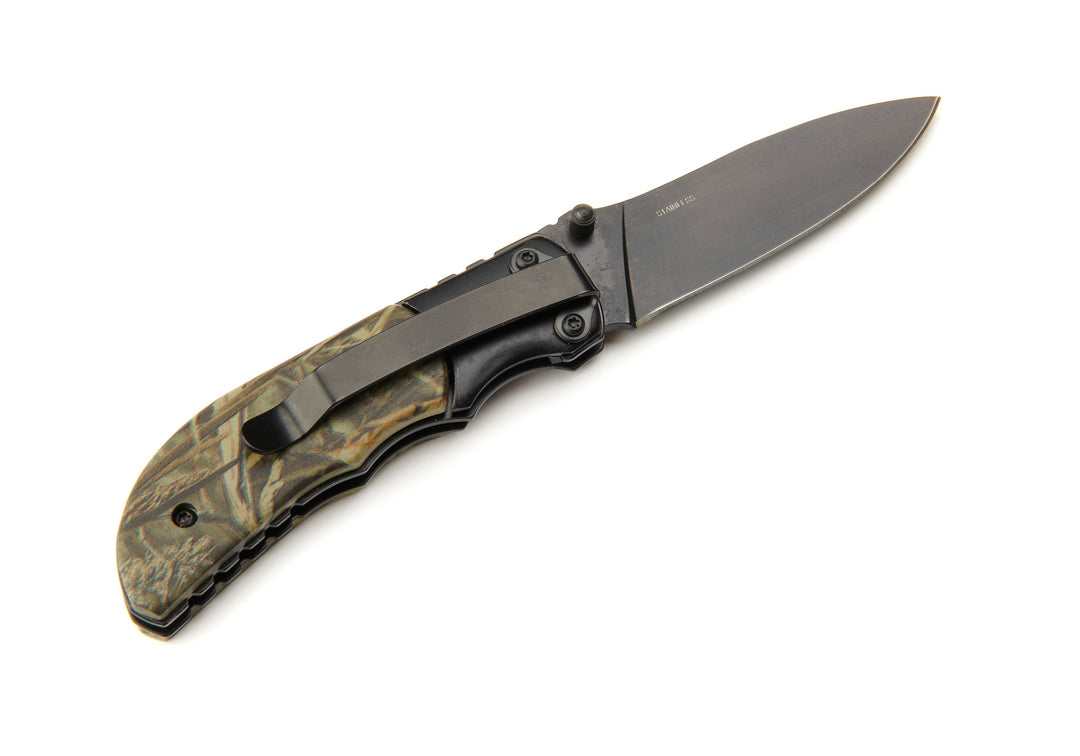 Serrated Camo Lock Knife